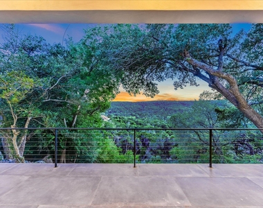 9409 Bell Mountain Dr - Photo Thumbnail 3