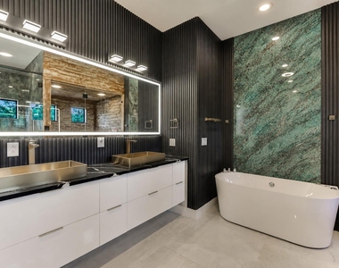 9409 Bell Mountain Dr - Photo Thumbnail 29