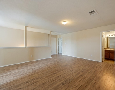 13405 Lismore Ln - Photo Thumbnail 30