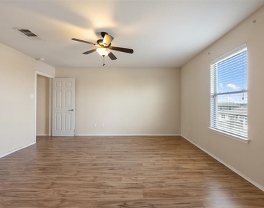 13405 Lismore Ln - Photo Thumbnail 22