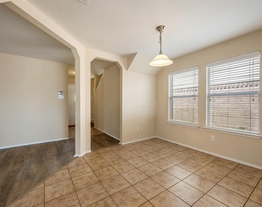 13405 Lismore Ln - Photo Thumbnail 8