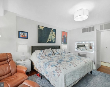4201 Cathedral Avenue Nw - Photo Thumbnail 12