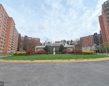4201 Cathedral Avenue Nw - Photo Thumbnail 38