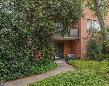 4201 Cathedral Avenue Nw - Photo Thumbnail 27