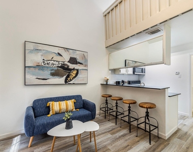 2815 Rio Grande St - Photo Thumbnail 1