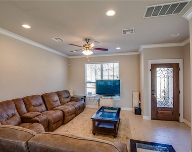 9707 Mcknight Loop - Photo Thumbnail 2