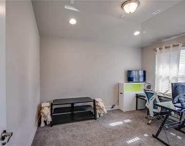 9707 Mcknight Loop - Photo Thumbnail 14