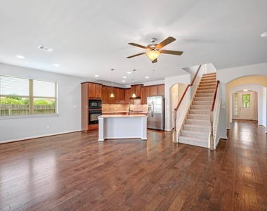 176 Flannery Ln - Photo Thumbnail 10