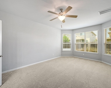 176 Flannery Ln - Photo Thumbnail 20