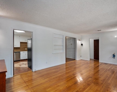 1212 Bentwood Rd - Photo Thumbnail 7