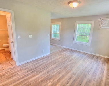 9248 9th Avenue - Photo Thumbnail 6