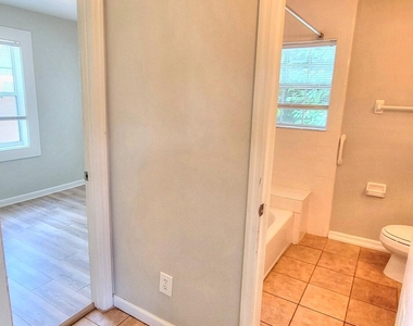 9248 9th Avenue - Photo Thumbnail 18
