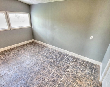 9248 9th Avenue - Photo Thumbnail 11