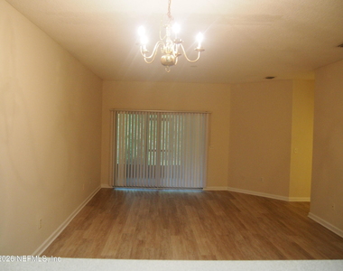 12301 Kernan Forest Boulevard - Photo Thumbnail 4