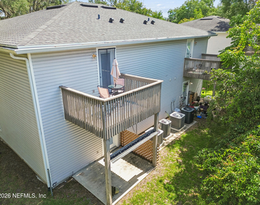 702 Meadowbrook Drive - Photo Thumbnail 13