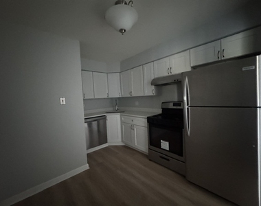 225 Gregory Street - Photo Thumbnail 6
