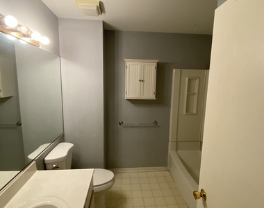 437 Valley Forge Court - Photo Thumbnail 5