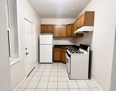 4300 W Shakespeare Avenue - Photo Thumbnail 12