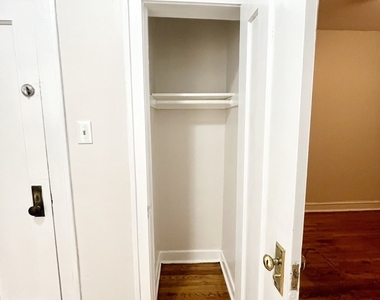 4300 W Shakespeare Avenue - Photo Thumbnail 7
