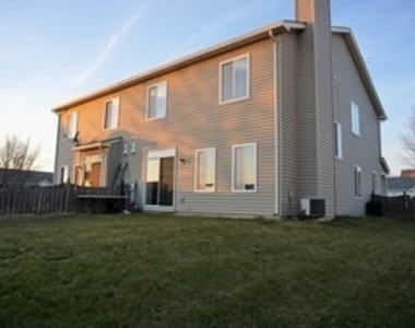 2804 Sarah Court - Photo Thumbnail 2
