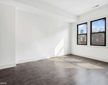 1114 W Grand Avenue - Photo Thumbnail 4