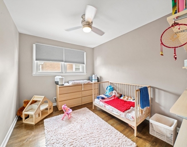 8819 N Wisner Street - Photo Thumbnail 10