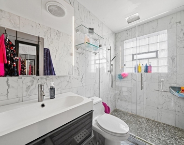 8819 N Wisner Street - Photo Thumbnail 14