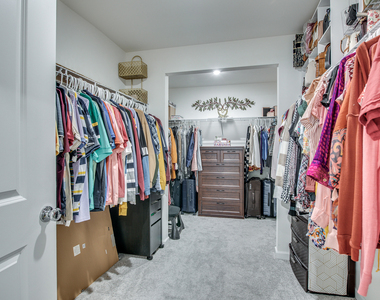 2310 Ryegrass Lane - Photo Thumbnail 17