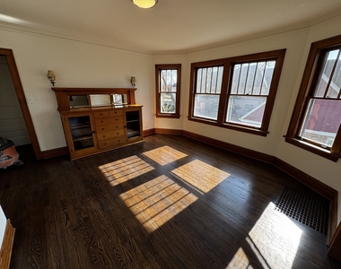 115 Myrtle Avenue - Photo Thumbnail 3