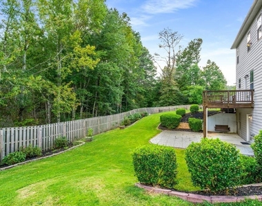 310 Big Creek Way - Photo Thumbnail 14
