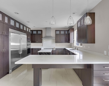 9059 Oneill Drive - Photo Thumbnail 2