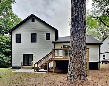 3111 Fife Way - Photo Thumbnail 16