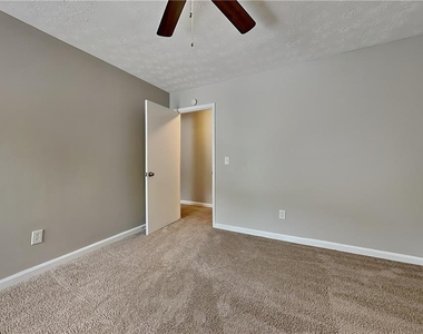 3111 Fife Way - Photo Thumbnail 13