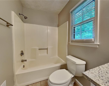 3111 Fife Way - Photo Thumbnail 15