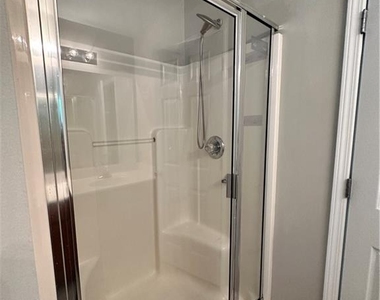 2403 Walnut Tree Lane - Photo Thumbnail 27