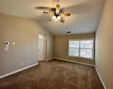 2403 Walnut Tree Lane - Photo Thumbnail 23