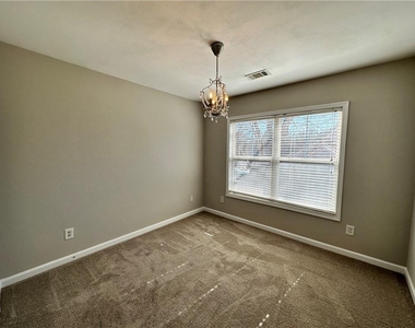 2403 Walnut Tree Lane - Photo Thumbnail 30