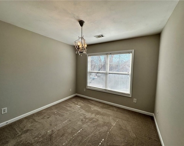 2403 Walnut Tree Lane - Photo Thumbnail 29