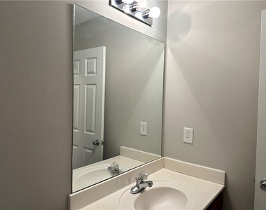 2403 Walnut Tree Lane - Photo Thumbnail 36