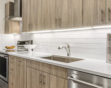 835 Lake Street - Photo Thumbnail 9