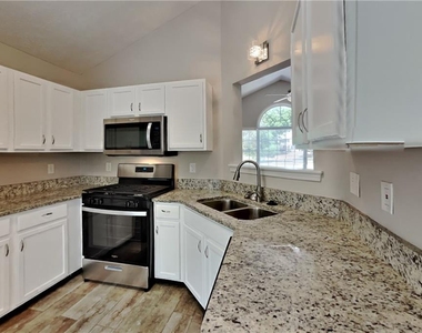 460 Highlander Way - Photo Thumbnail 4