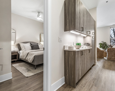 435 Madison Street - Photo Thumbnail 5