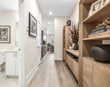 435 Madison Street - Photo Thumbnail 7