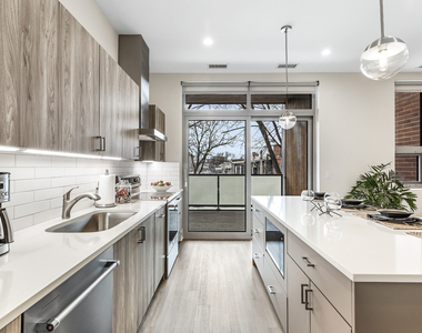 435 Madison Street - Photo Thumbnail 3