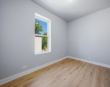 541 N Lawndale Avenue - Photo Thumbnail 10