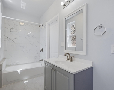 541 N Lawndale Avenue - Photo Thumbnail 6