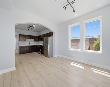 541 N Lawndale Avenue - Photo Thumbnail 1
