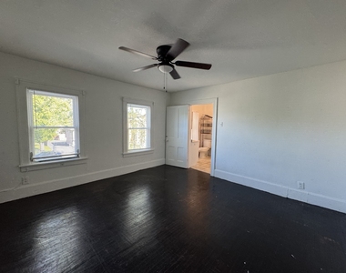 159 N 4th Street - Photo Thumbnail 2