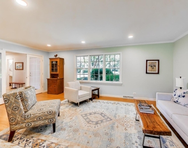 21301 N Woodland Avenue - Photo Thumbnail 4