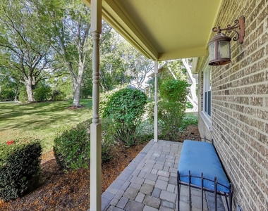 21301 N Woodland Avenue - Photo Thumbnail 1
